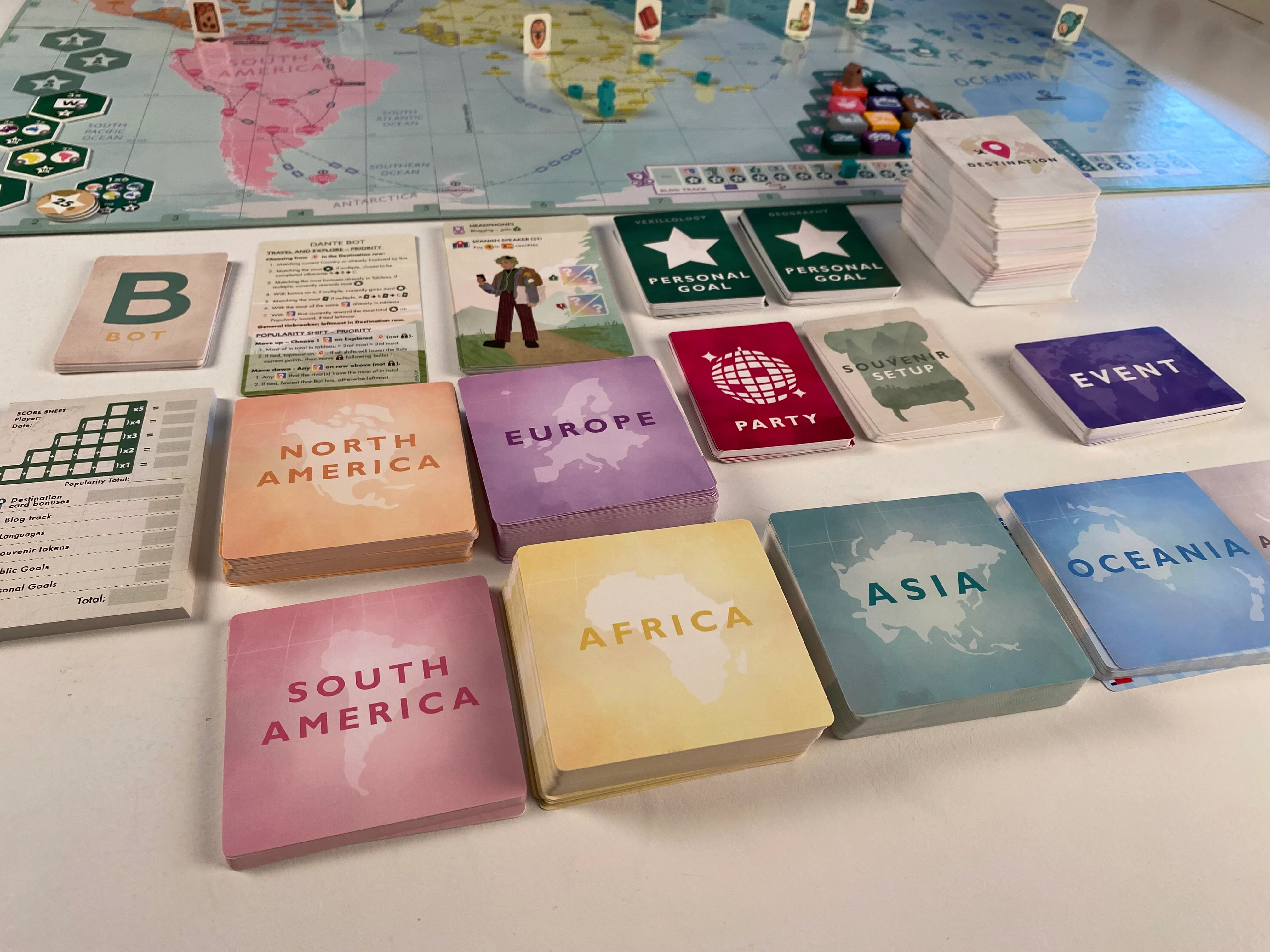 Atlas Explore the World Board Game - Image 2