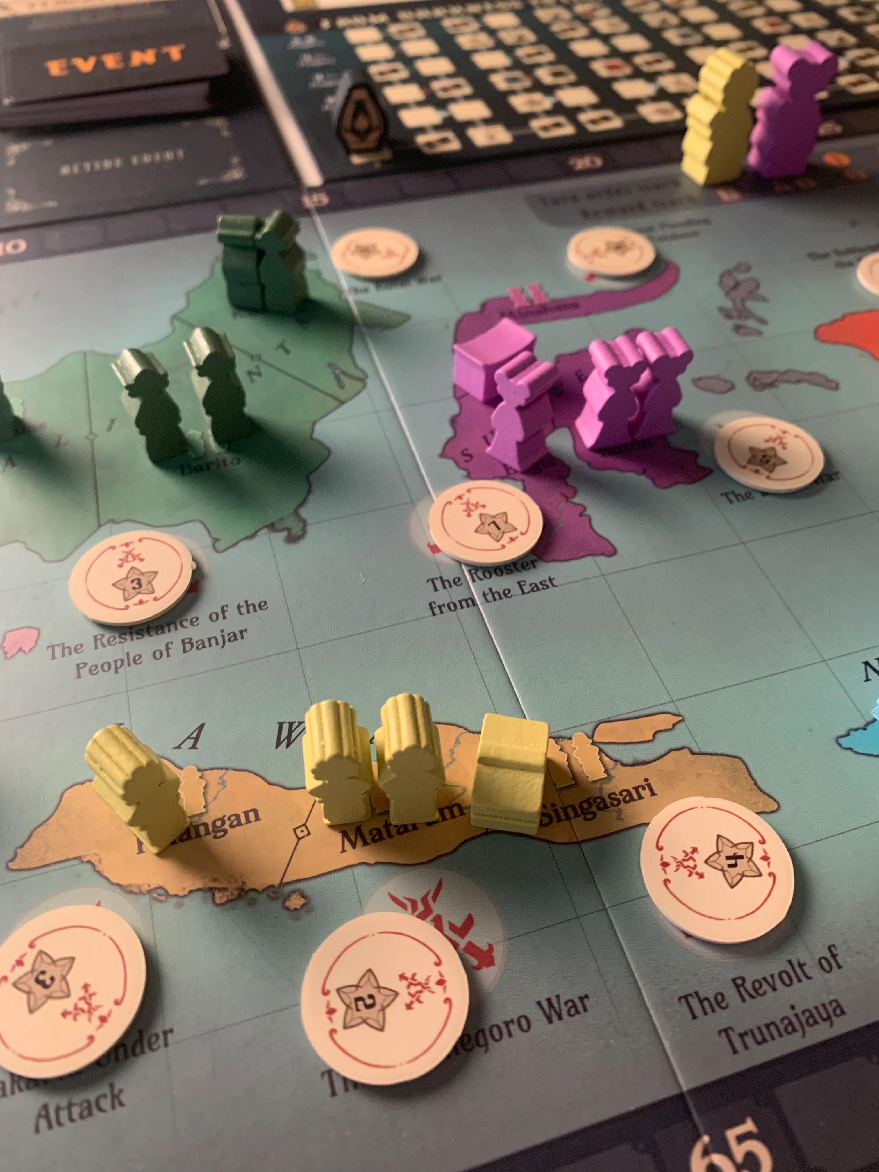 Kartini - From Darkness to Light Board Game - Image 6
